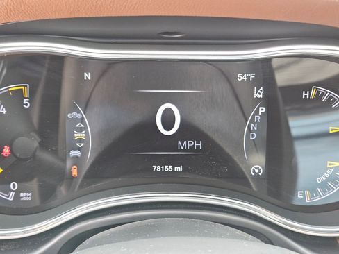 Used 2018 Jeep Grand Cherokee Summit w/ Platinum Series Group AWD/4WD image 22