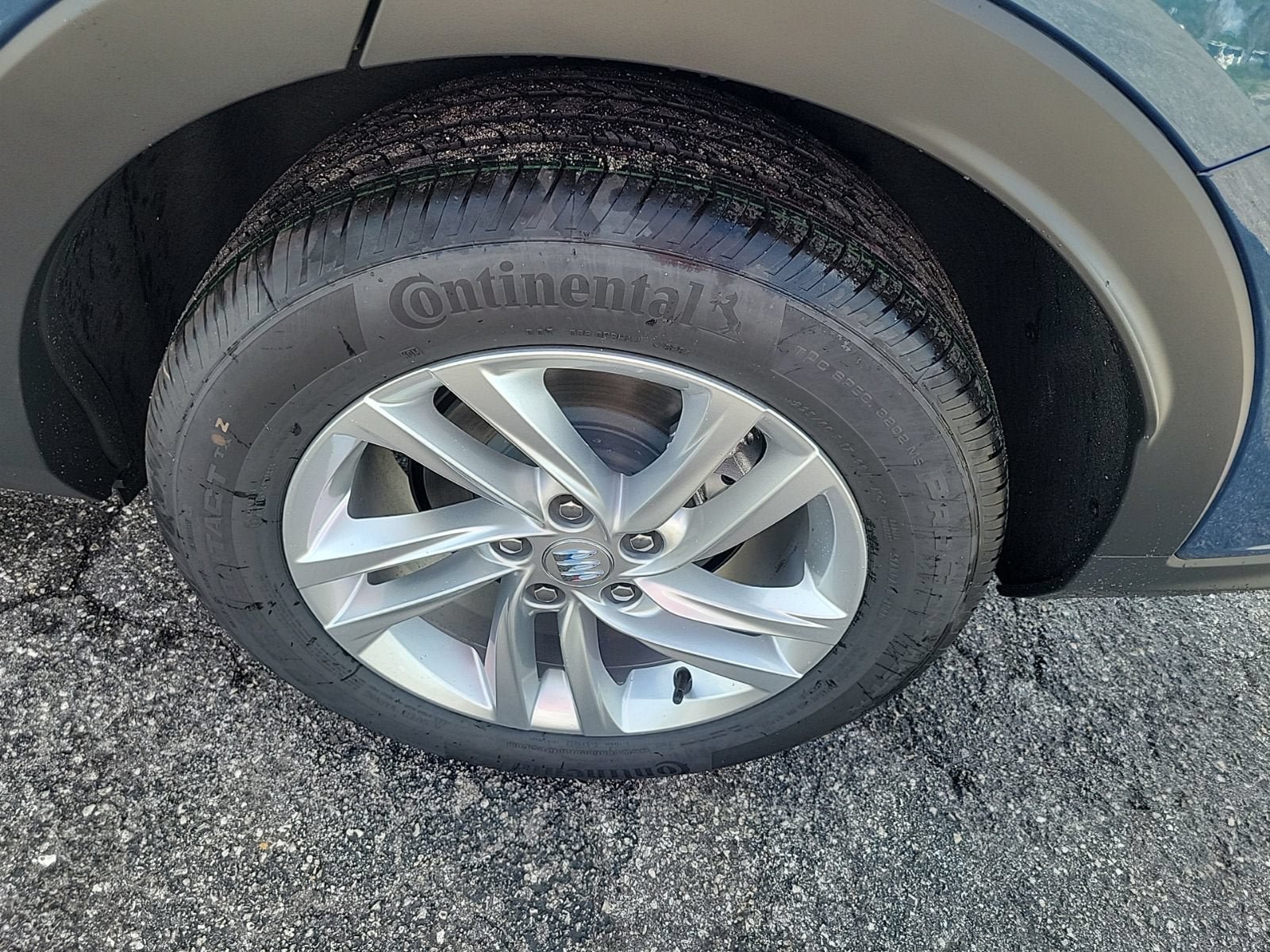 New 2026 Buick Envista Sport Touring w/ Convenience I Package FWD image 8