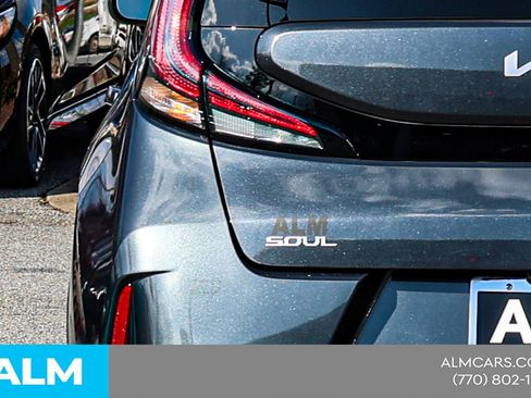 Used 2025 Kia Soul LX w/ LX Technology Package image 14