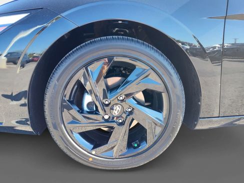 Used 2026 Hyundai Elantra SEL Sport Premium image 10