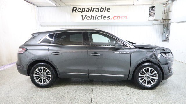 Used 2020 Lincoln Nautilus Premier w/ Equipment Group 101A AWD/4WD image 4