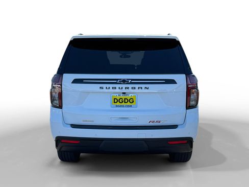Used 2024 Chevrolet Suburban RST w/ Luxury Package image 4