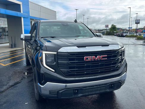 Used 2023 GMC Sierra 1500 Pro AWD/4WD image 8