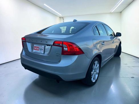 Used 2011 Volvo S60 T6 AWD/4WD image 3