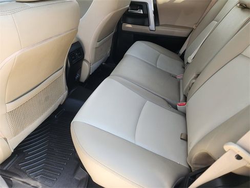 Used 2022 Toyota 4Runner SR5 Premium image 30