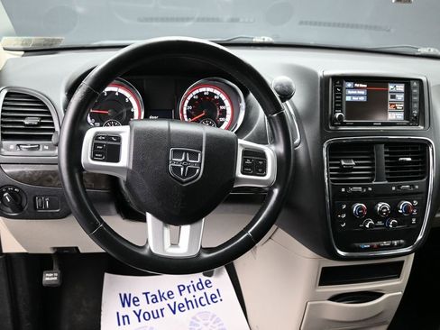 Used 2017 Dodge Grand Caravan SE w/ Power Window Group image 26