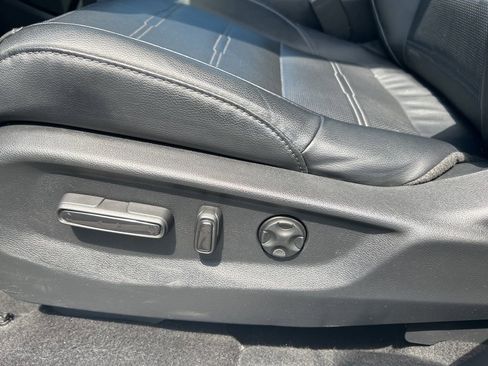 Used 2019 Honda CR-V EX-L image 14