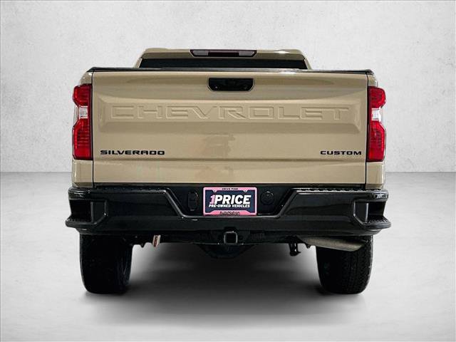 Used 2023 Chevrolet Silverado 1500 Custom Trail Boss AWD/4WD image 4