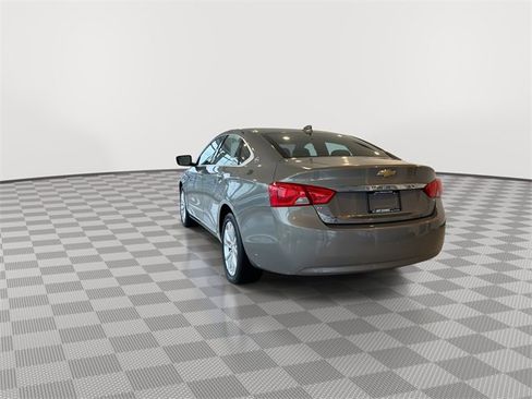 Used 2018 Chevrolet Impala LT image 8