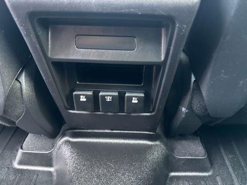 Used 2016 Land Rover Discovery Sport HSE image 14