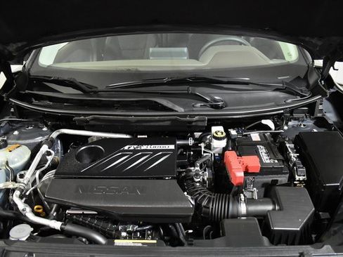 Used 2023 Nissan Rogue S image 33