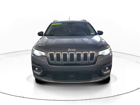 Used 2019 Jeep Cherokee Limited w/ Luxury Group image 2