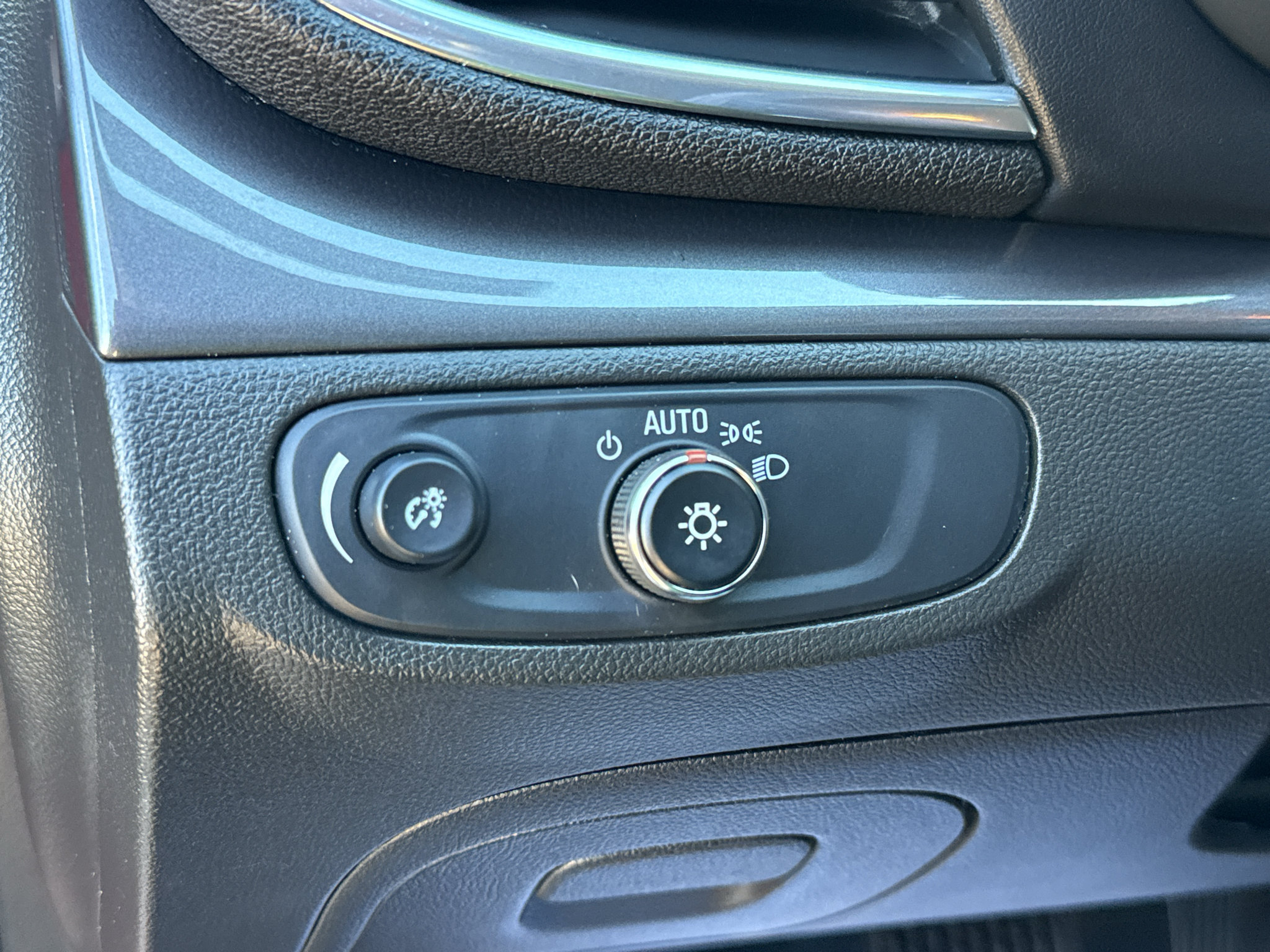 Used 2017 Buick Encore Preferred FWD image 11