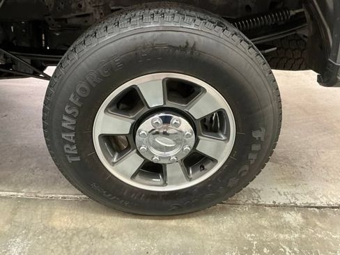 Used 2022 Ford F250 Lariat w/ Lariat Ultimate Package AWD/4WD image 12