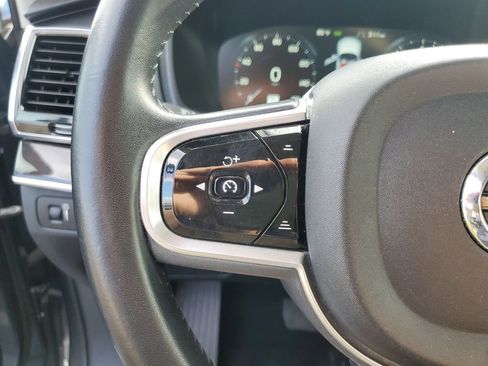 Used 2018 Volvo XC90 T6 Momentum w/ Convenience Package image 21