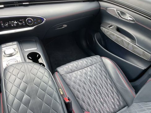 Used 2023 Genesis GV70 3.5T Sport w/ Sport Advanced Package image 15