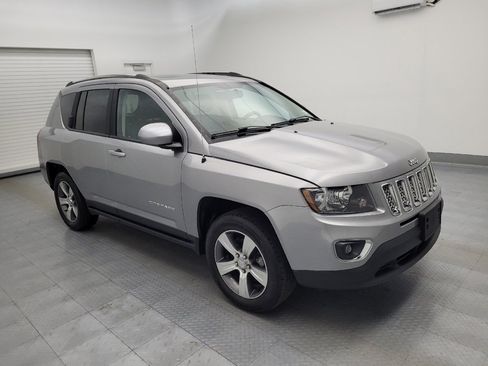 Used 2017 Jeep Compass High Altitude AWD/4WD image 11