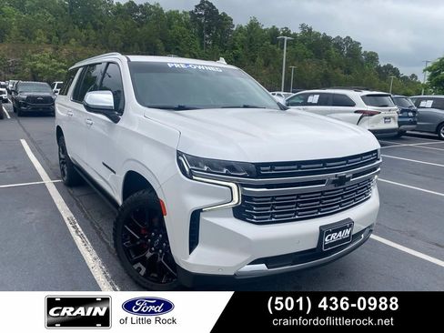 Used 2022 Chevrolet Suburban Premier AWD/4WD image 1