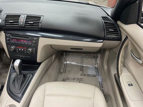 Used 2010 BMW 128i Convertible image 39
