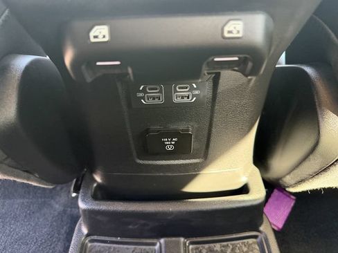 Used 2023 Jeep Wrangler Unlimited Rubicon 4xe w/ Cold Weather Group AWD/4WD image 27