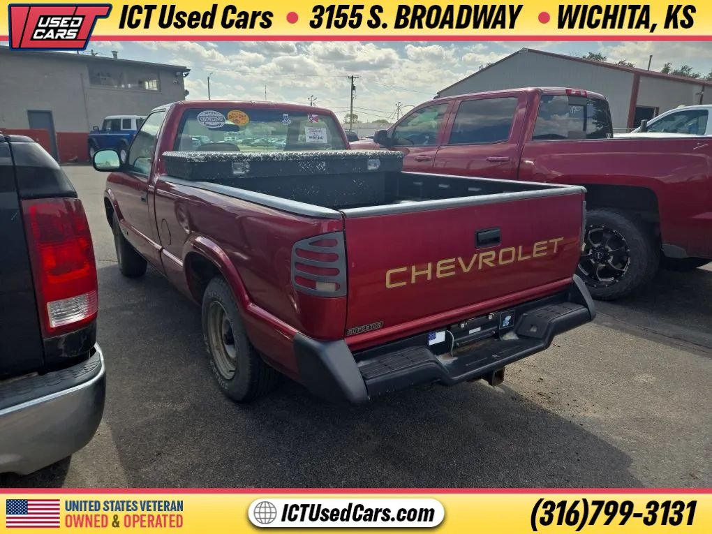 Used 1997 Chevrolet S10 Pickup 2WD Regular Cab image 2