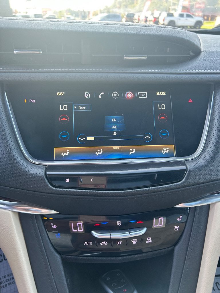 Used 2019 Cadillac XT5 Premium Luxury AWD/4WD image 14