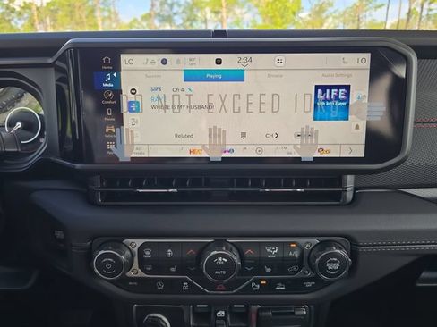 New 2026 Jeep Gladiator Rubicon AWD/4WD image 17