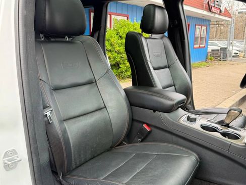 Used 2016 Jeep Grand Cherokee Limited 75th Anniversary AWD/4WD image 8