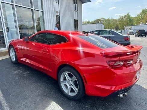 Used 2021 Chevrolet Camaro LT image 11