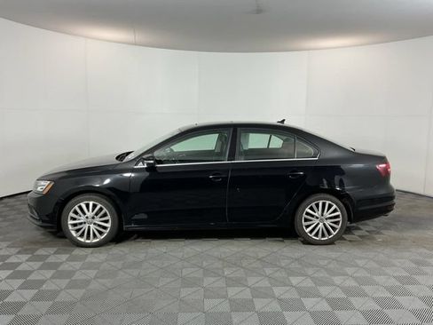 Used 2016 Volkswagen Jetta SEL w/ Lighting Package FWD image 8