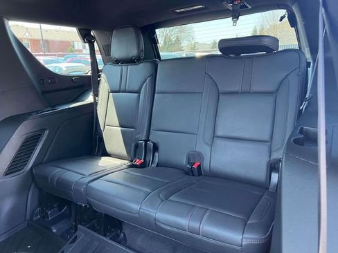 Used 2022 Chevrolet Tahoe RST w/ Luxury Package AWD/4WD image 20