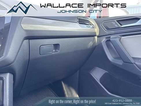 Used 2019 Volkswagen Tiguan SEL w/ 3rd Row Seat Package AWD/4WD image 23