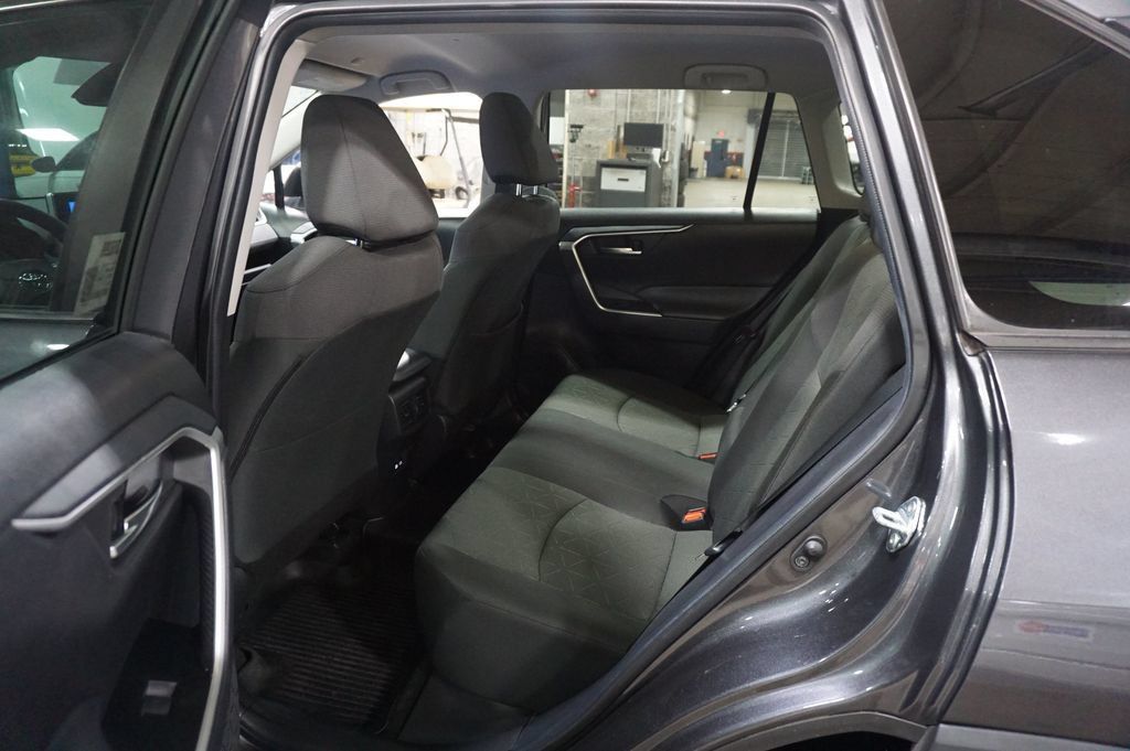 Used 2023 Toyota RAV4 XLE FWD image 16