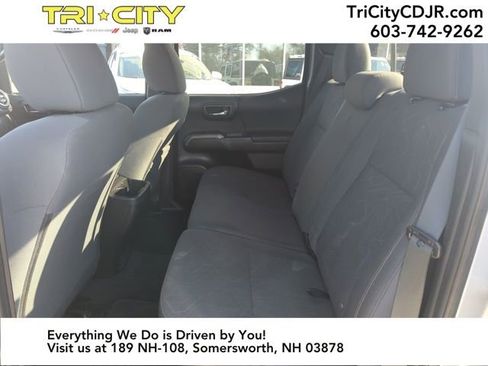 Used 2016 Toyota Tacoma TRD Off-Road w/ Towing Package image 32