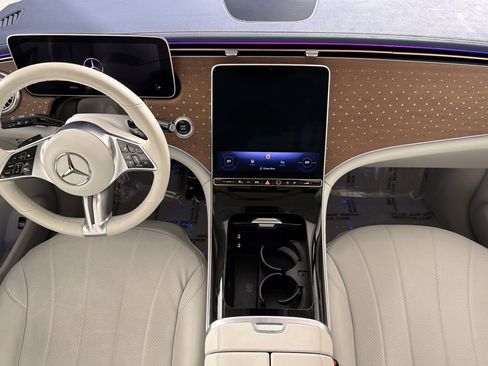 Used 2023 Mercedes-Benz EQE 350+ SUV image 12