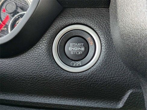 Used 2024 RAM 2500 Tradesman w/ Chrome Appearance Group image 27