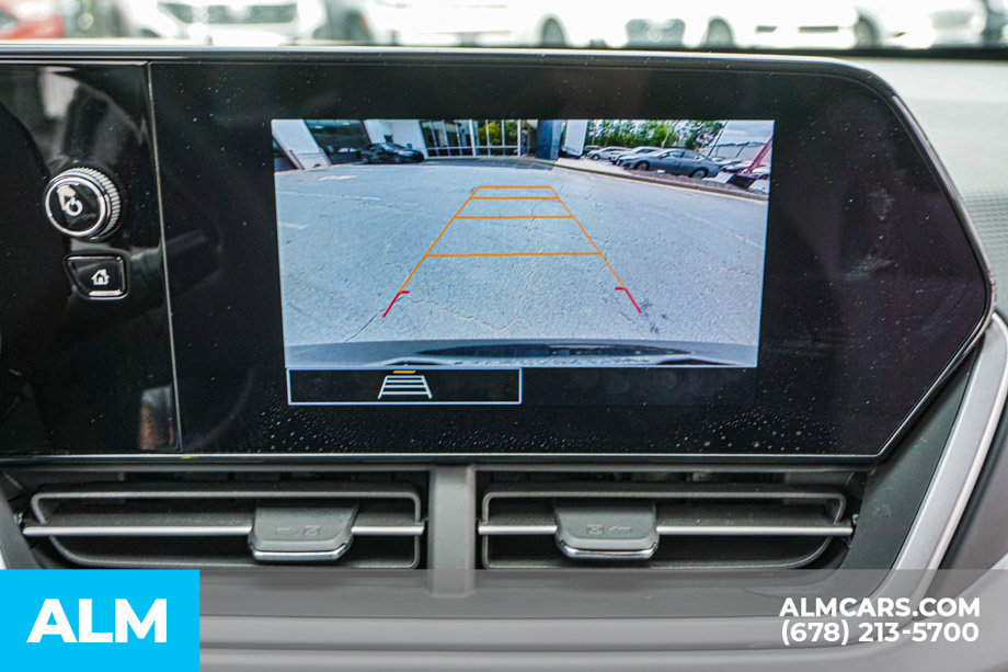 Used 2025 Chevrolet Trax LS FWD image 35