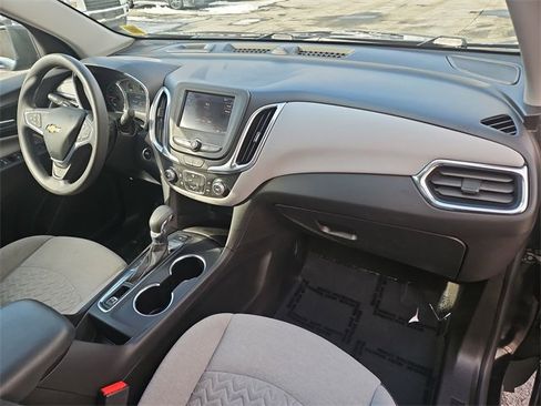 Used 2022 Chevrolet Equinox LS w/ LS Convenience Package image 28