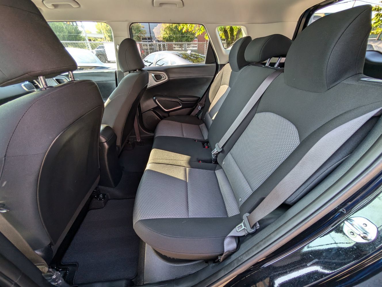 Used 2022 Kia Soul LX FWD image 17