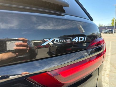 Used 2022 BMW X7 xDrive40i w/ M Sport Package AWD/4WD image 13
