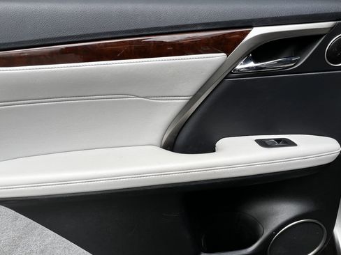 Used 2019 Lexus RX 350 FWD image 30