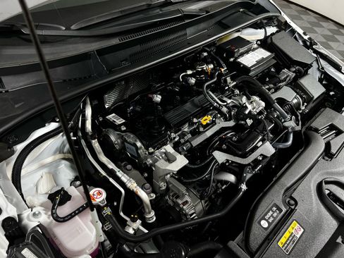 Used 2025 Toyota Corolla LE image 10