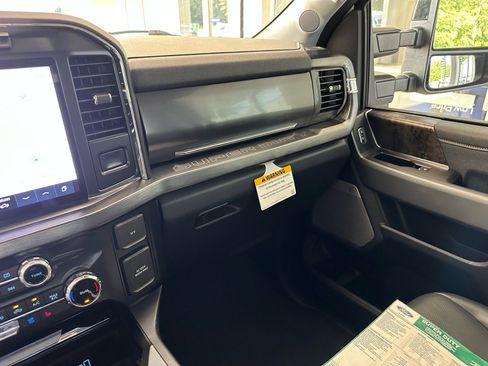 Certified 2024 Ford F250 Lariat AWD/4WD image 43