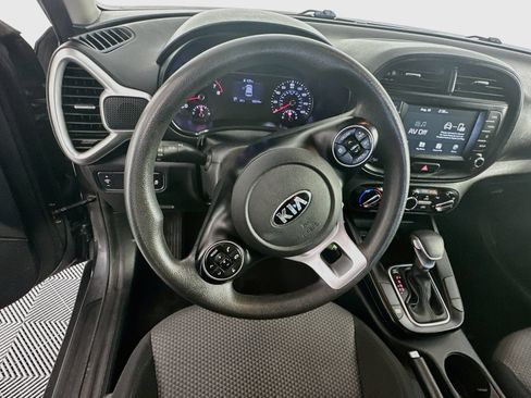 Used 2021 Kia Soul LX FWD image 11