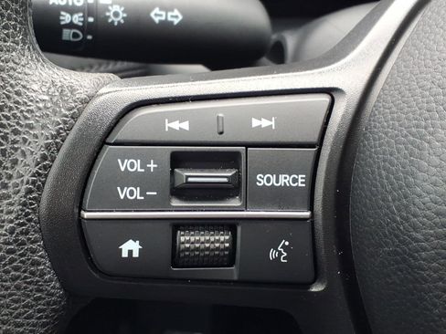 Used 2024 Honda HR-V LX image 32
