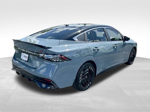 New 2026 Nissan Sentra SR w/ SR Premium Package FWD image 5