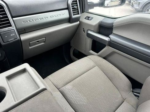 Certified 2022 Ford F250 XLT AWD/4WD image 15