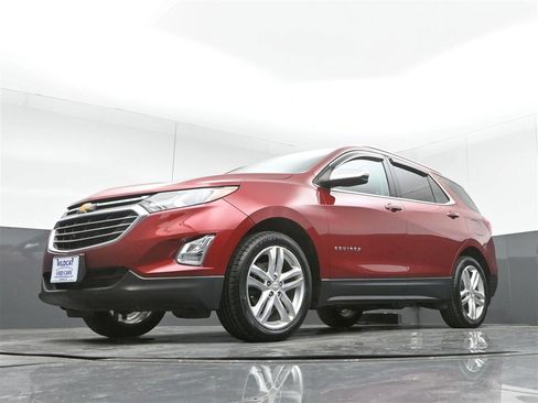 Used 2018 Chevrolet Equinox Premier AWD/4WD image 29