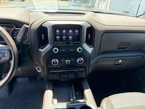 Used 2023 GMC Sierra 3500 Denali w/ Denali Ultimate Package AWD/4WD image 21