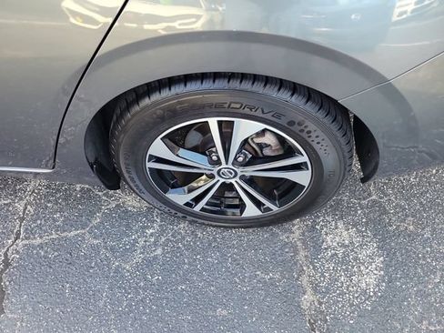 Used 2022 Nissan Sentra SV FWD image 6